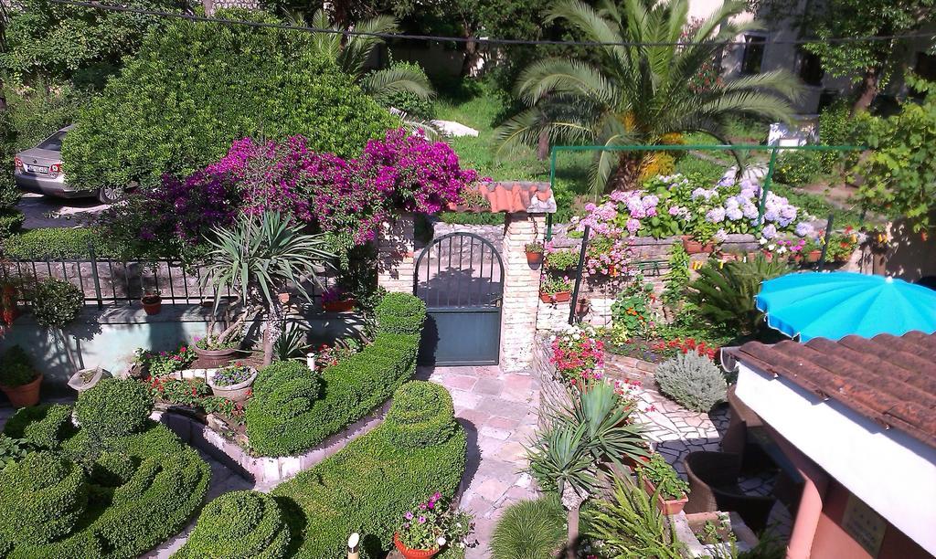 Apartment City Garden Kotor Rum bild