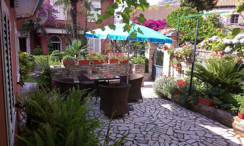 Apartment City Garden Kotor Rum bild